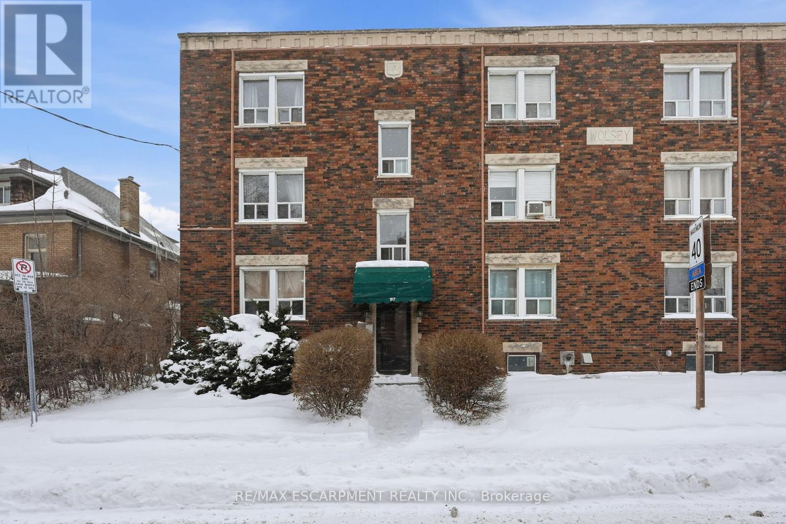 10 - 97 CONNAUGHT AVENUE, Hamilton (Stipley), Ontario L8M3C4