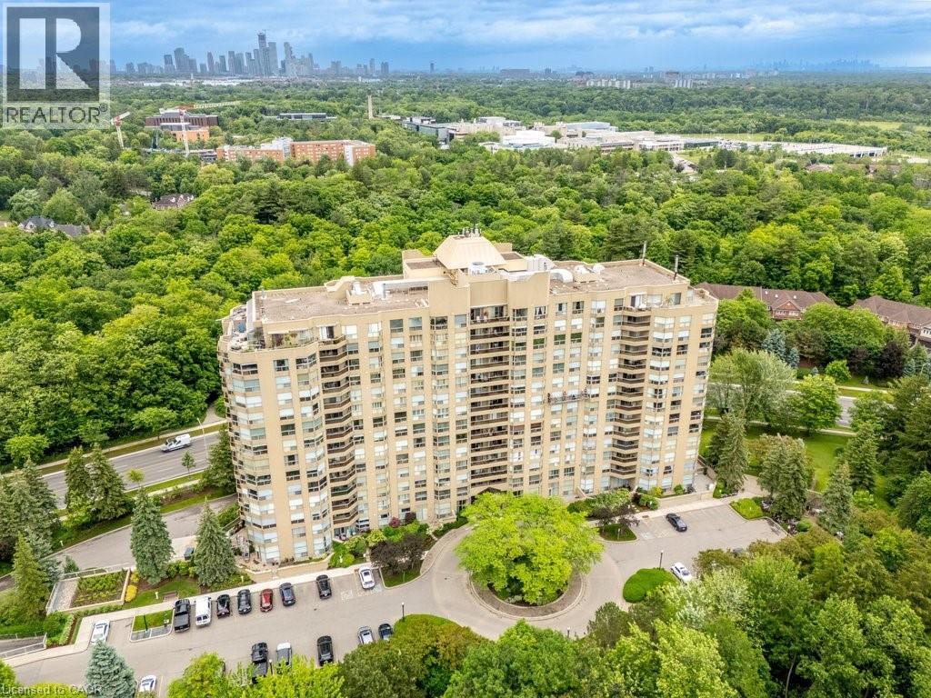 1800 THE COLLEGEWAY Unit# 211