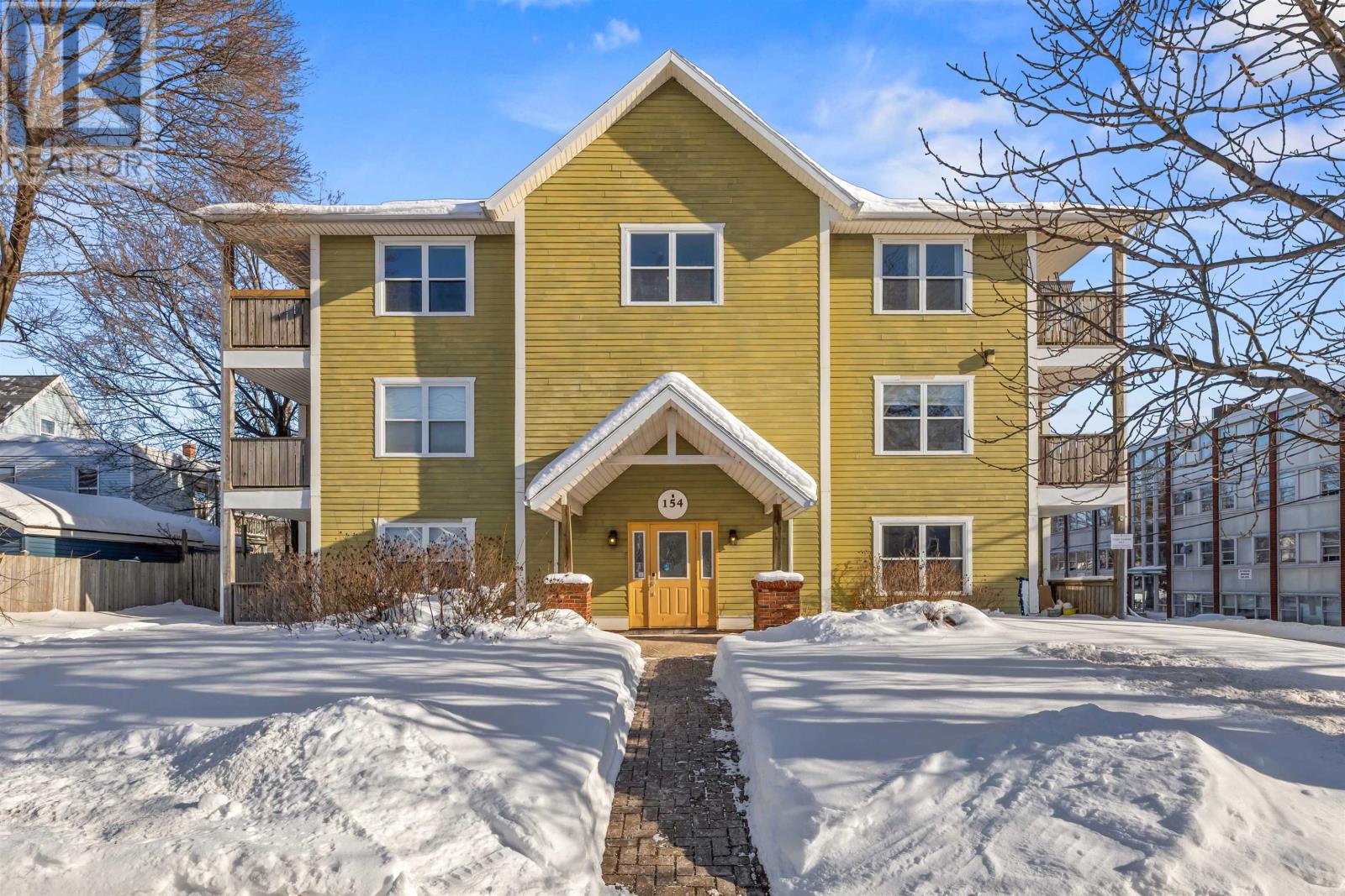 6 154 Cumberland Street, Charlottetown, Prince Edward Island C1A5C4