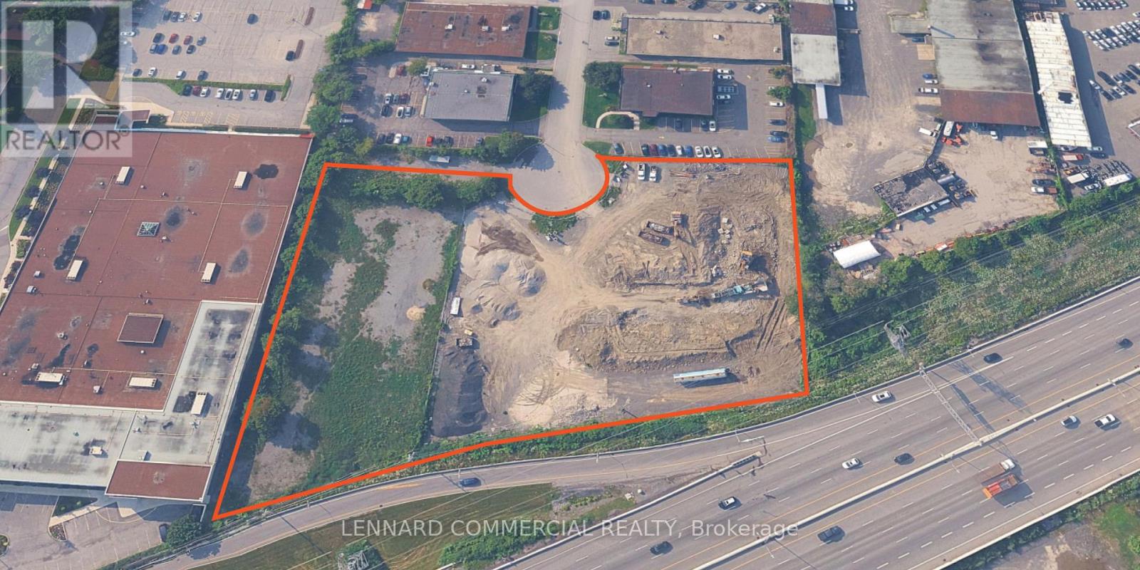 864 LADY ELLEN PLACE