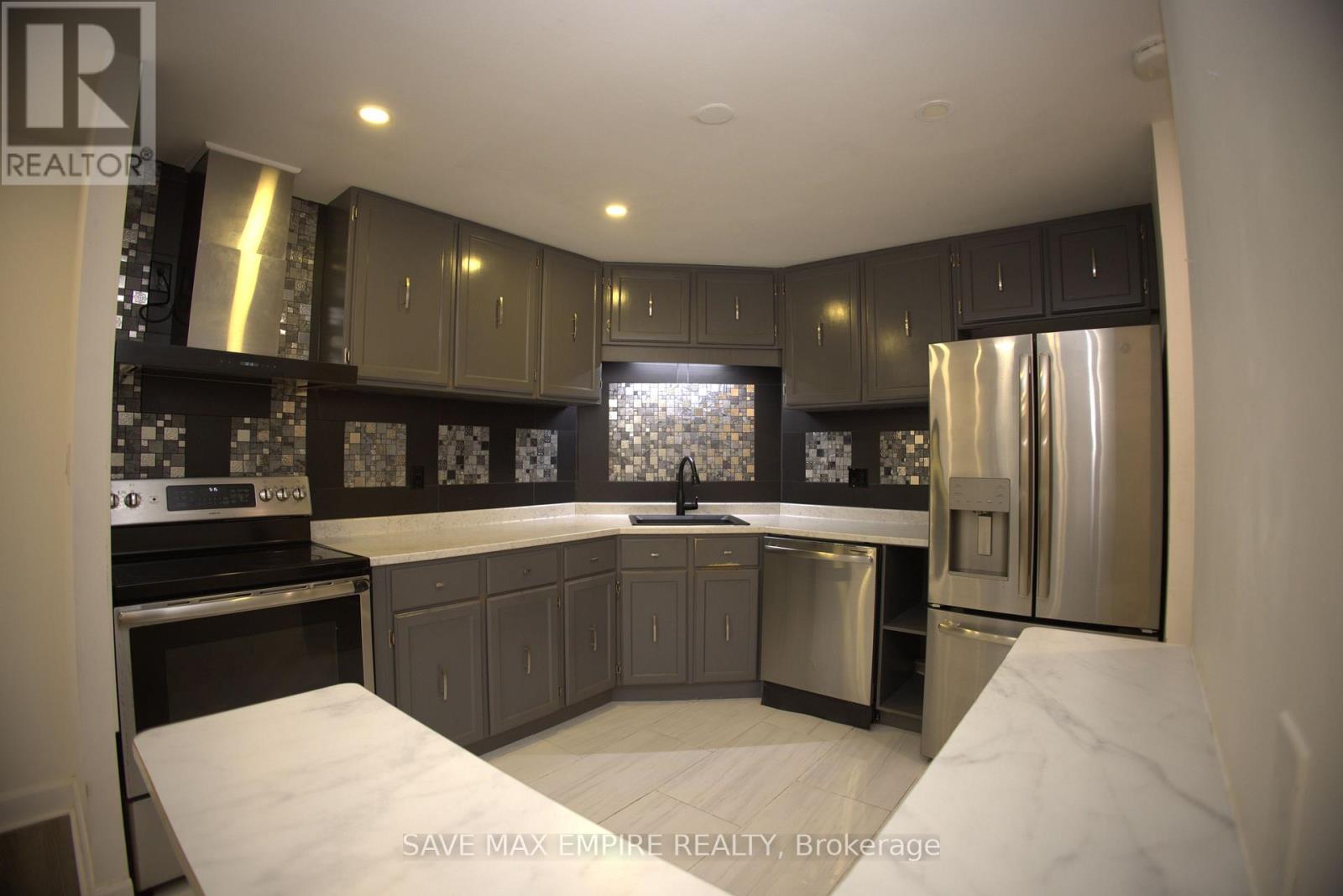 Row / Townhouse for Sale in 27 - 2035 SOUTH MILLWAY|Mississauga (Erin Mills), Ontario L5L1R8 4