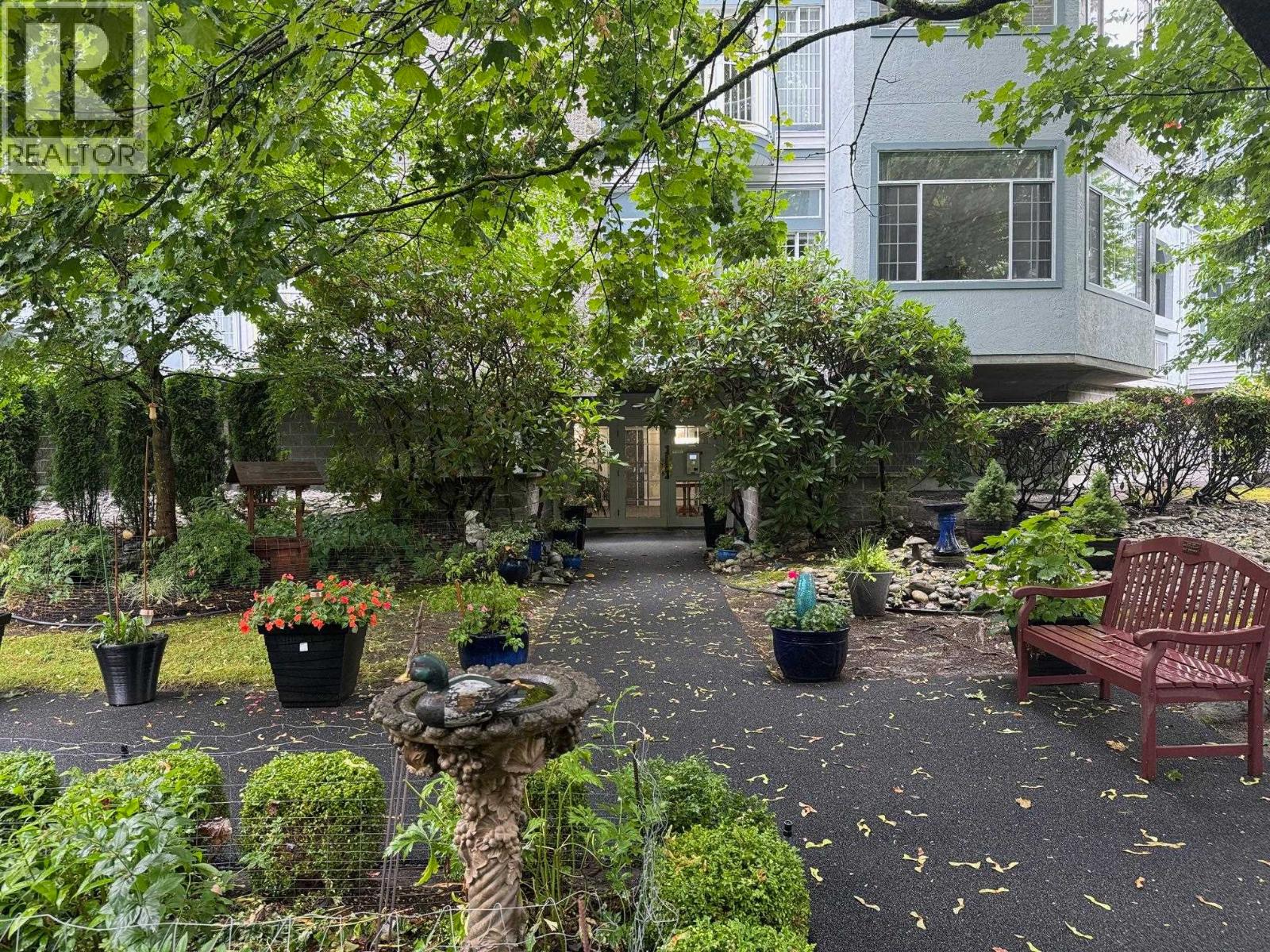 For sale: 202 7680 MINORU BOULEVARD, Richmond, British Columbia