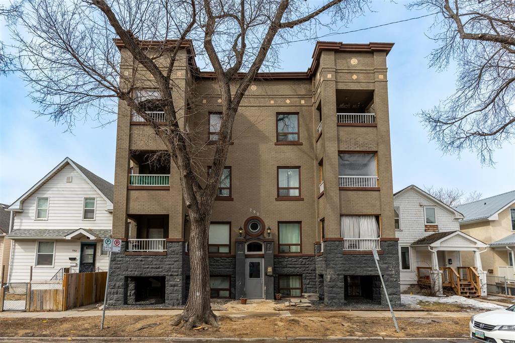 B 290 Beverley Street, Winnipeg, Manitoba R3G1T7