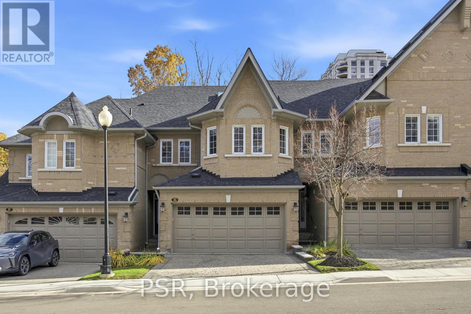Row / Townhouse for Sale in 35 - 2000 THE COLLEGEWAY|Mississauga (Erin Mills), Ontario L5L5Y9