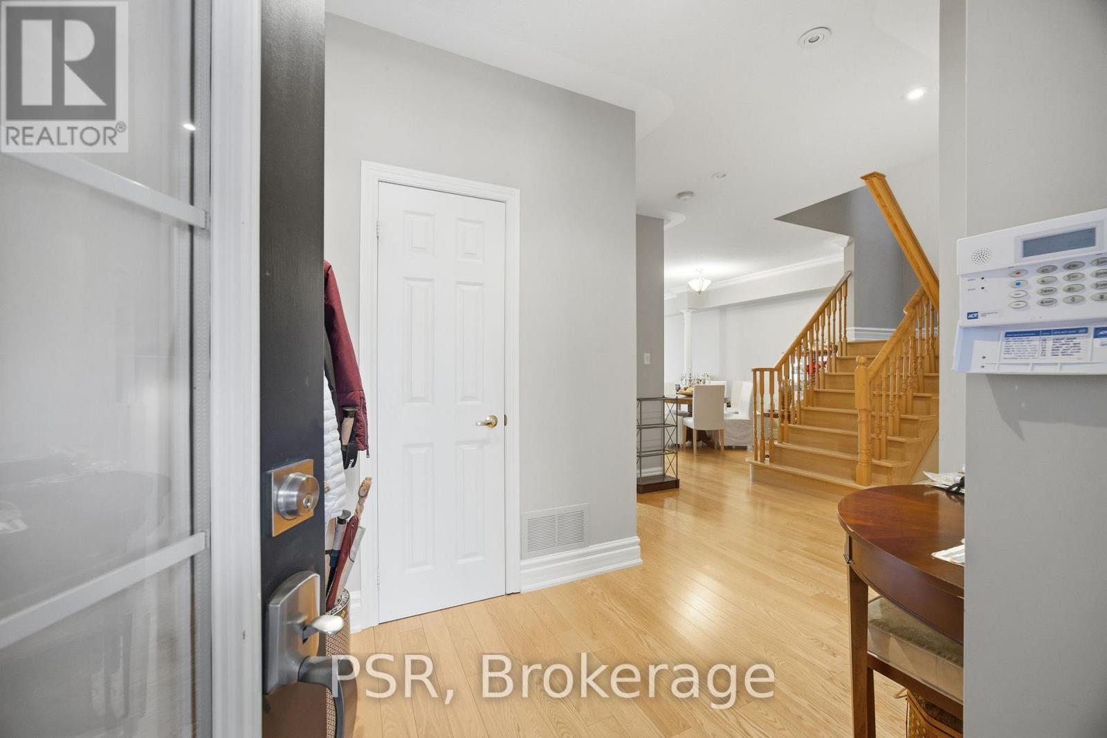 Row / Townhouse for Sale in 35 - 2000 THE COLLEGEWAY|Mississauga (Erin Mills), Ontario L5L5Y9 4