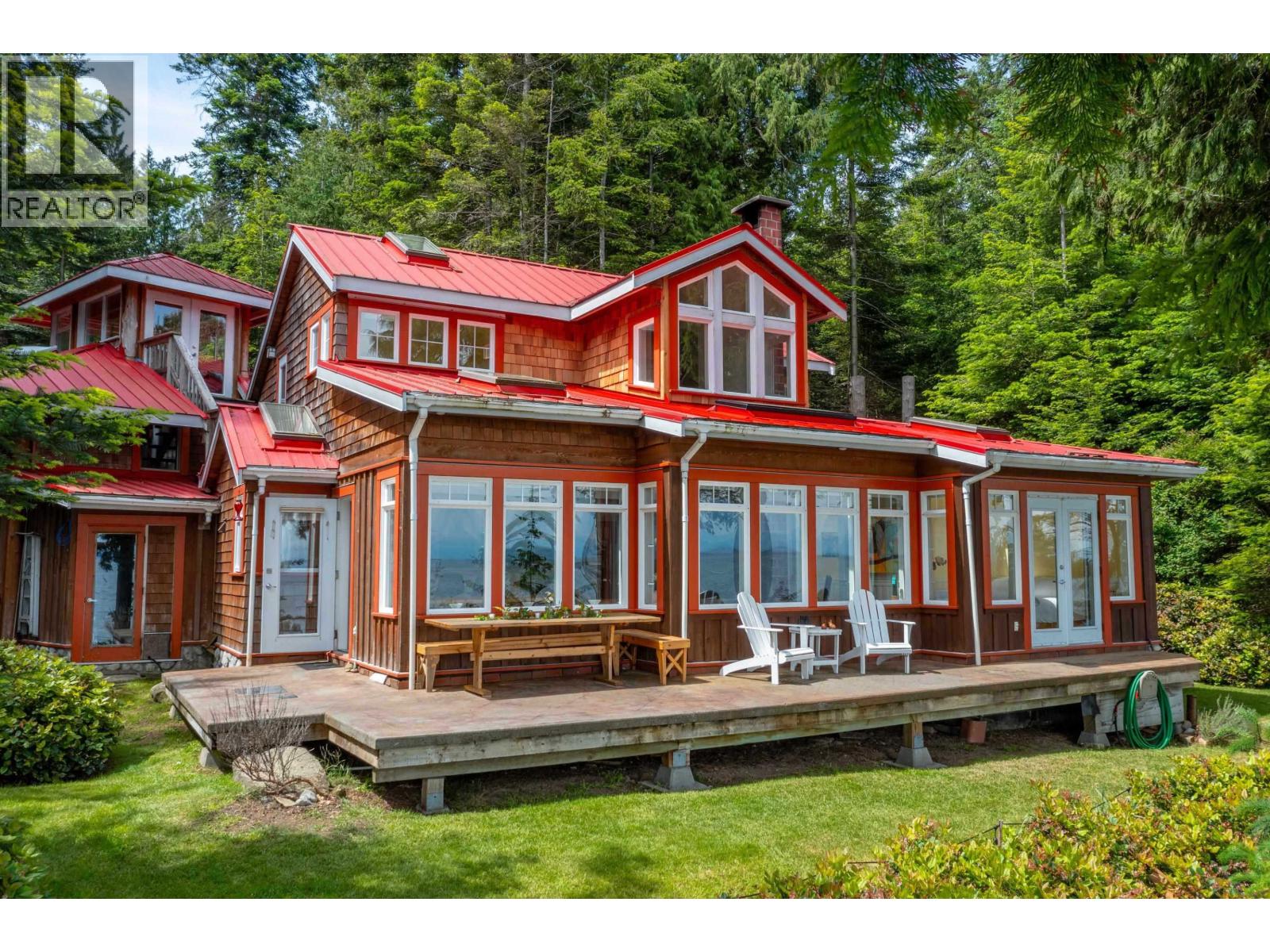 105 ISLAND PARK DRIVE