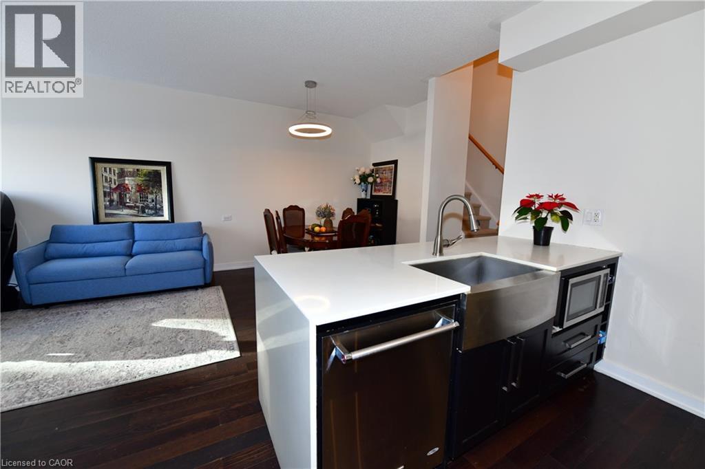 Row / Townhouse for Sale in 4080 PARKSIDE VILLAGE Drive Unit# 3|Mississauga, Ontario L5B0K2 5