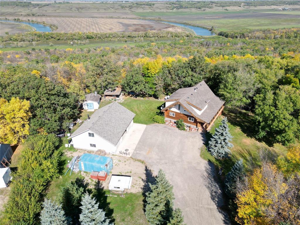 For sale: 214 Dungannon Road, Brandon, Manitoba R7A5Y2 - 202602321 ...
