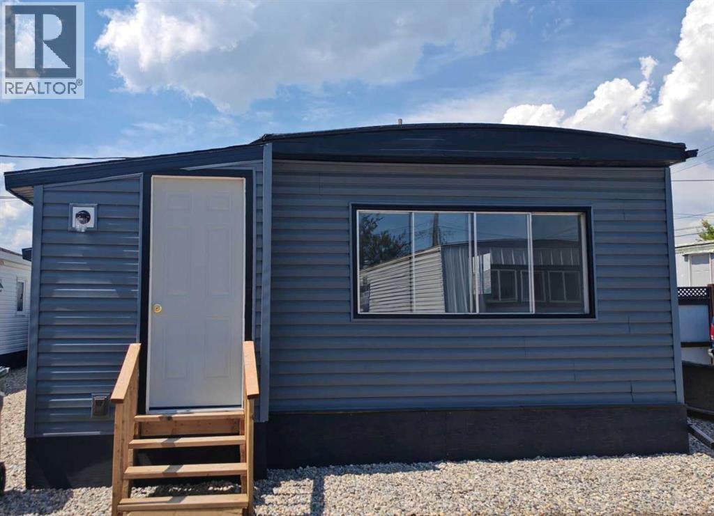 Mobile Home for Sale in 30, 2106 50 Street SE|Calgary, Alberta T2B1M7