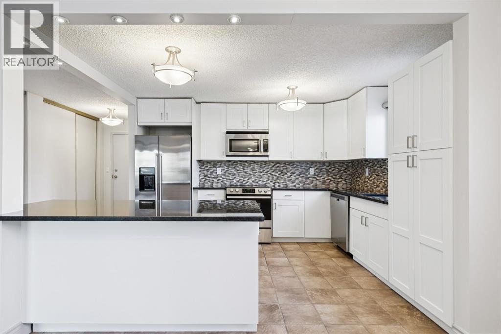 Apartment for Sale in 6, 1607 26 Avenue SW|Calgary, Alberta T2T1C7 5