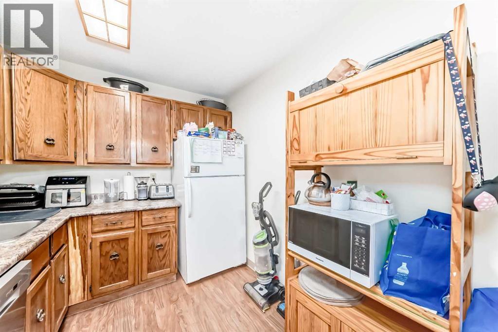 Apartment for Sale in 5212, 315 Southampton Drive SW|Calgary, Alberta T2W2T6 4