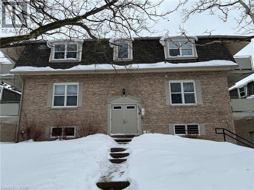 109 WESTMOUNT Road Unit# 1, Waterloo, Ontario N2L5G5