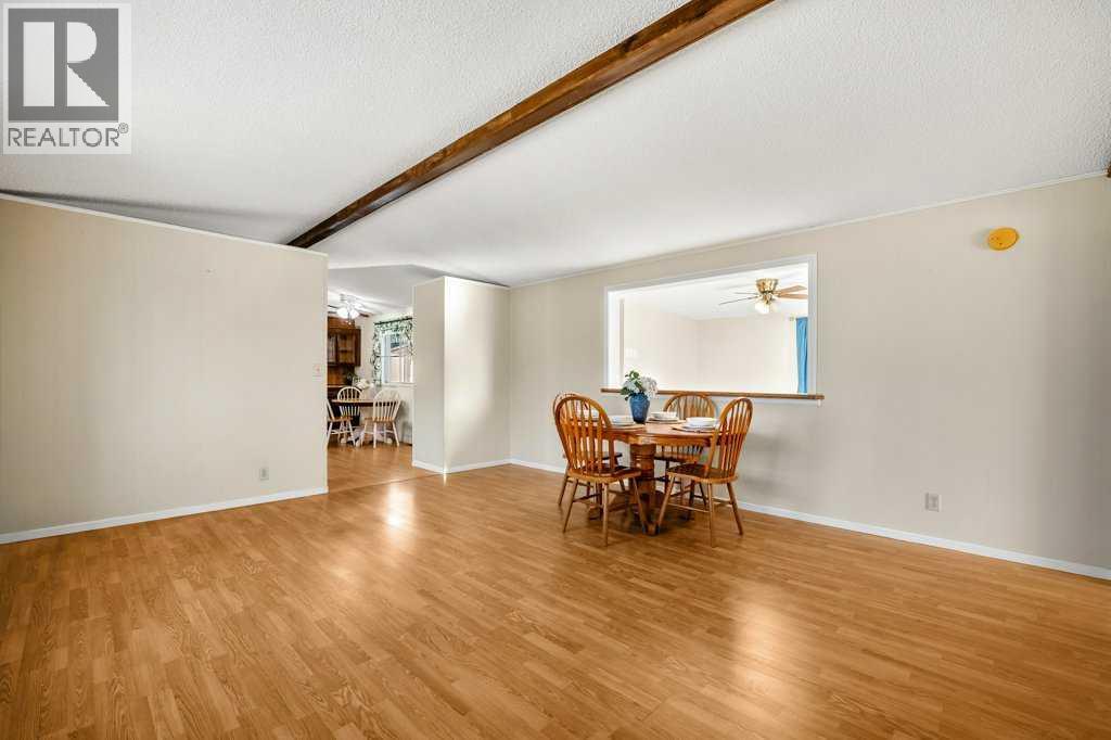 Mobile Home for Sale in 86, 99 Arbour Lake Road|Calgary, Alberta T3G4E4 4