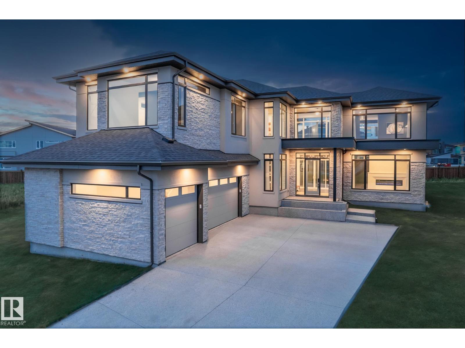 For sale: 152 HAYS RIDGE BV SW, Edmonton, Alberta T6W4Y1 - E4473675 ...