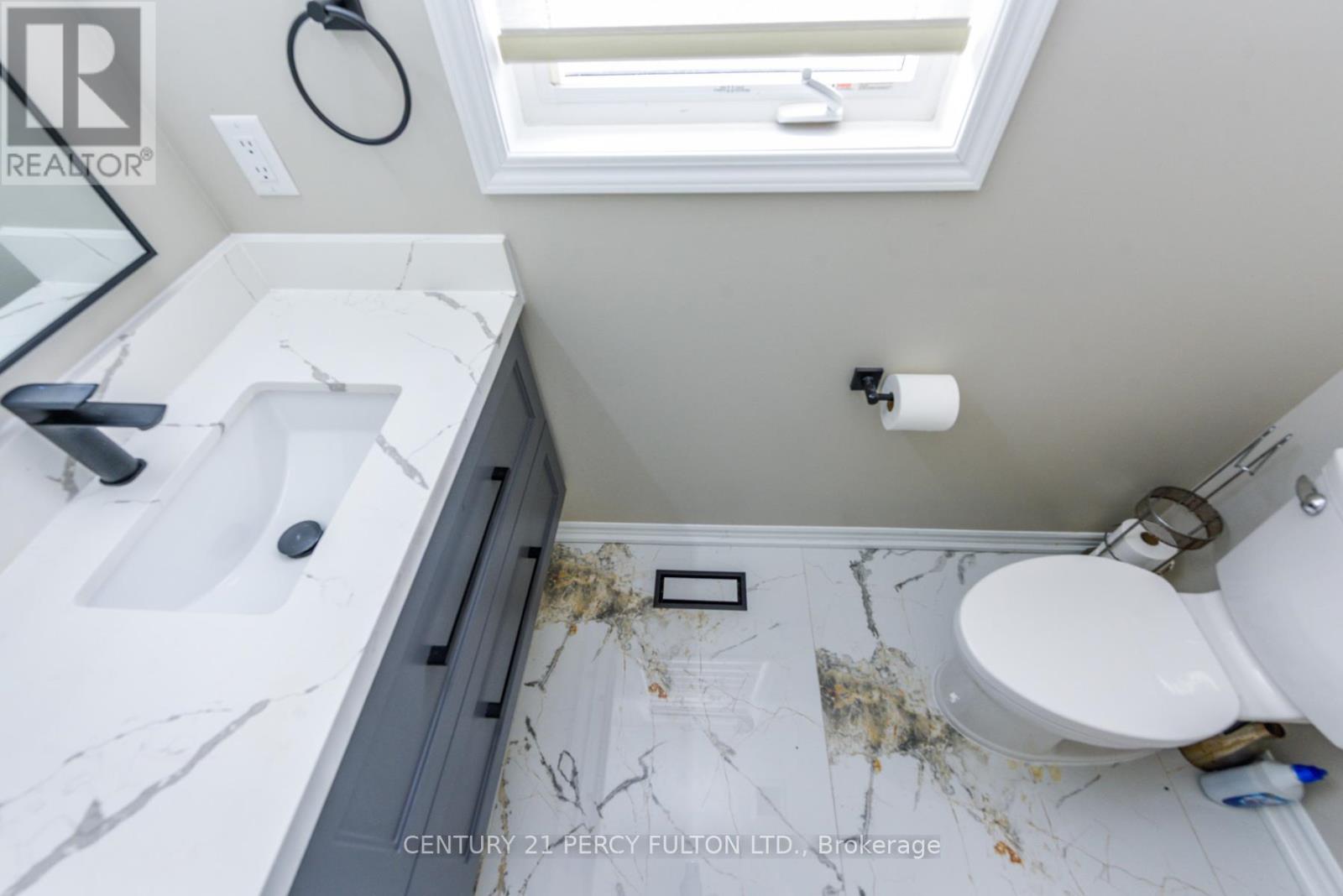 For rent: 1040 FOXTAIL CRESCENT, Pickering, Ontario L1X0E7
