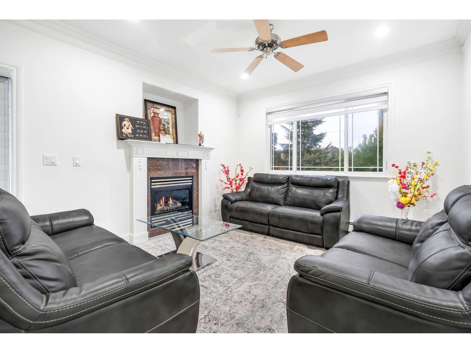 For sale: 15089 66A AVENUE, Surrey, British Columbia V3S2A4
