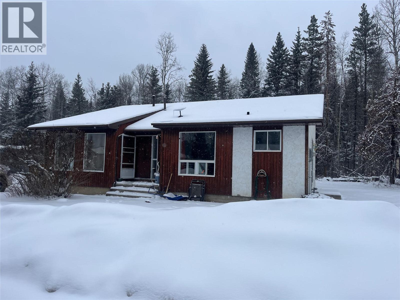 For sale: 108 Hambrook Lane, Tumbler Ridge, British Columbia V0C2W0 ...