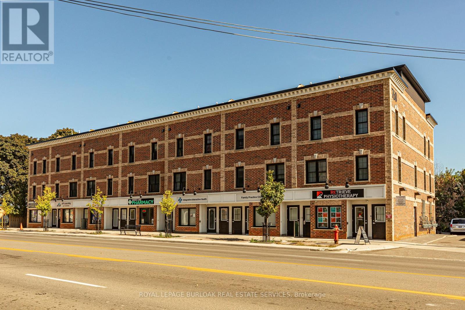 Row / Townhouse for Sale in 207 - 760 LAKESHORE ROAD E|Mississauga (Lakeview), Ontario L5E1C7