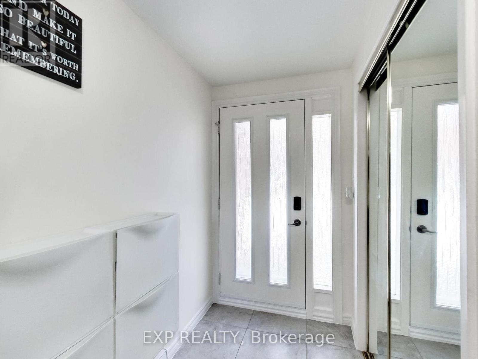 Row / Townhouse for Sale in 101 - 2145 SHEROBEE ROAD|Mississauga (Cooksville), Ontario L5A3G8 3