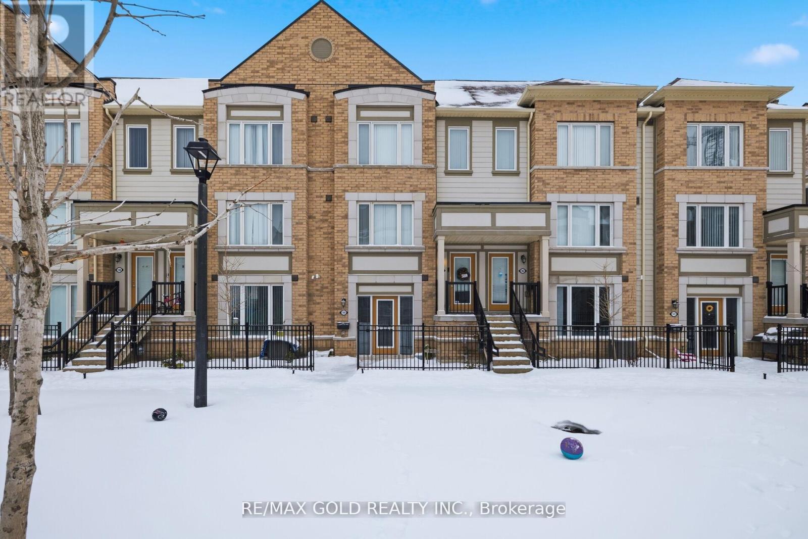 Row / Townhouse for Sale in 144 - 1 BECKENROSE COURT|Brampton (Brampton West), Ontario L6Y6G2 2