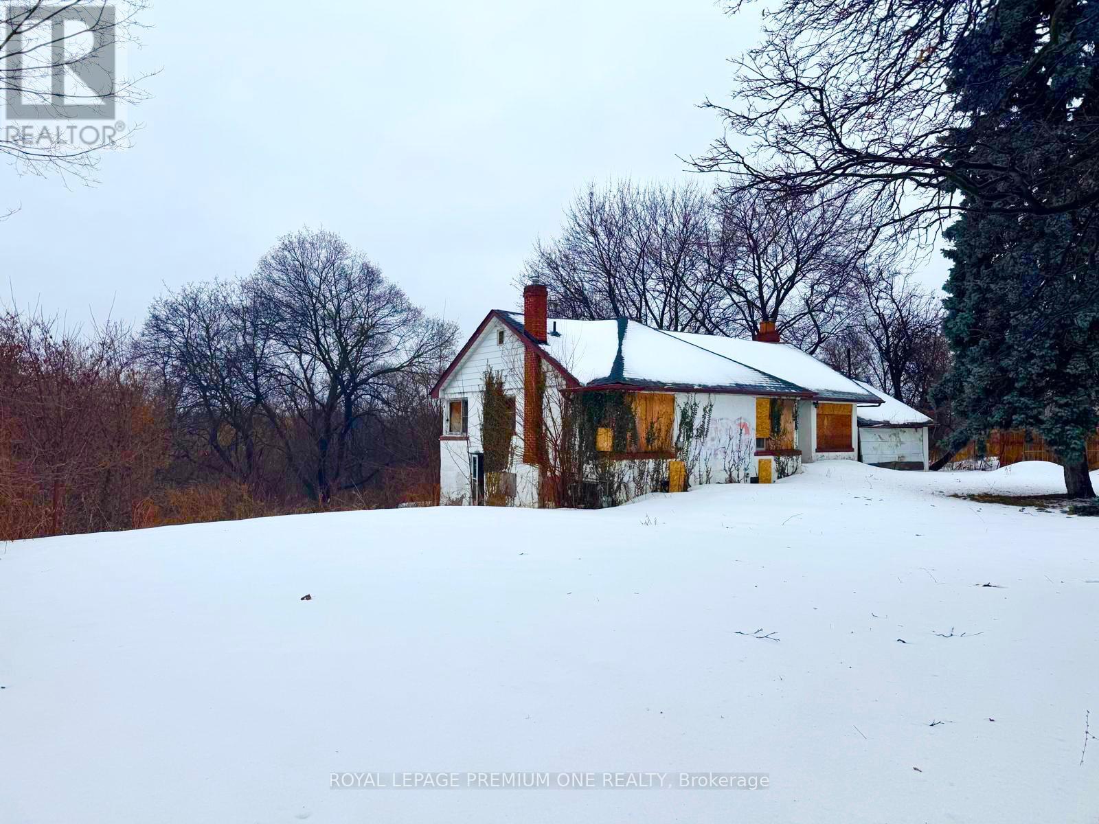 À vendre : 2986 WESTON ROAD, Toronto (Humberlea-Pelmo Park), Ontario ...
