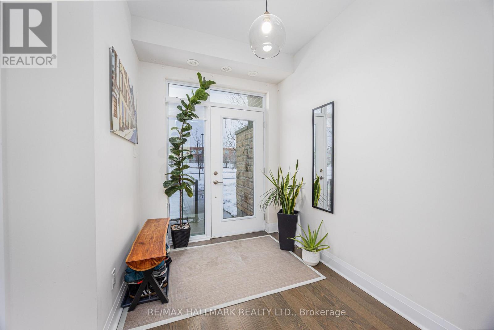 Row / Townhouse for Sale in 4 - 90 LITTLE CREEK ROAD|Mississauga (Hurontario), Ontario L5R0E9 5