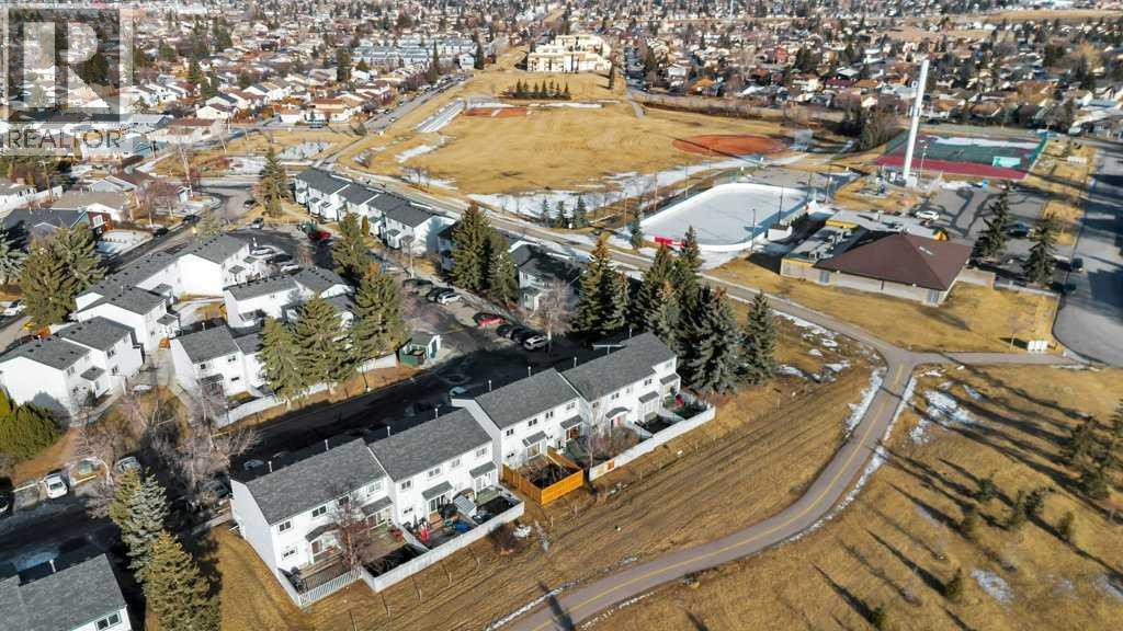 Row / Townhouse for Sale in 29, 131 Templehill Drive NE|Calgary, Alberta T2Y4T1