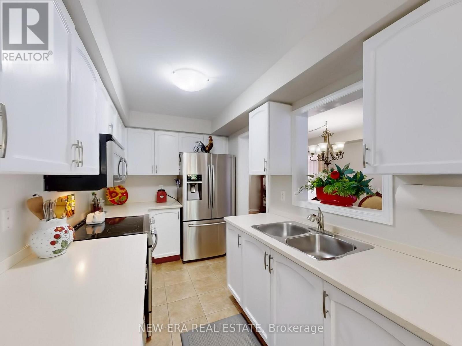 Row / Townhouse for Sale in 16 - 7360 ZINNIA PLACE|Mississauga (Meadowvale Village), Ontario L5W2A1 4