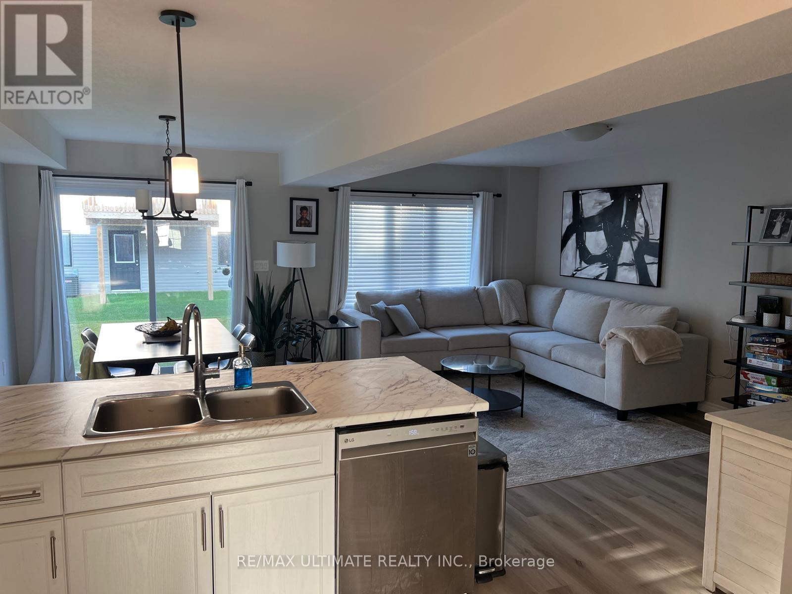 For sale: 180 HEAD STREET S, Norfolk (Simcoe), Ontario N3Y5E6 ...