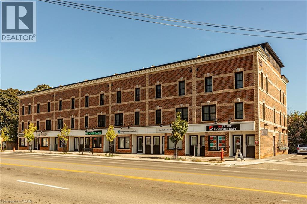 Row / Townhouse for Sale in 760 LAKESHORE Road E Unit# 207|Mississauga, Ontario L5E1C7