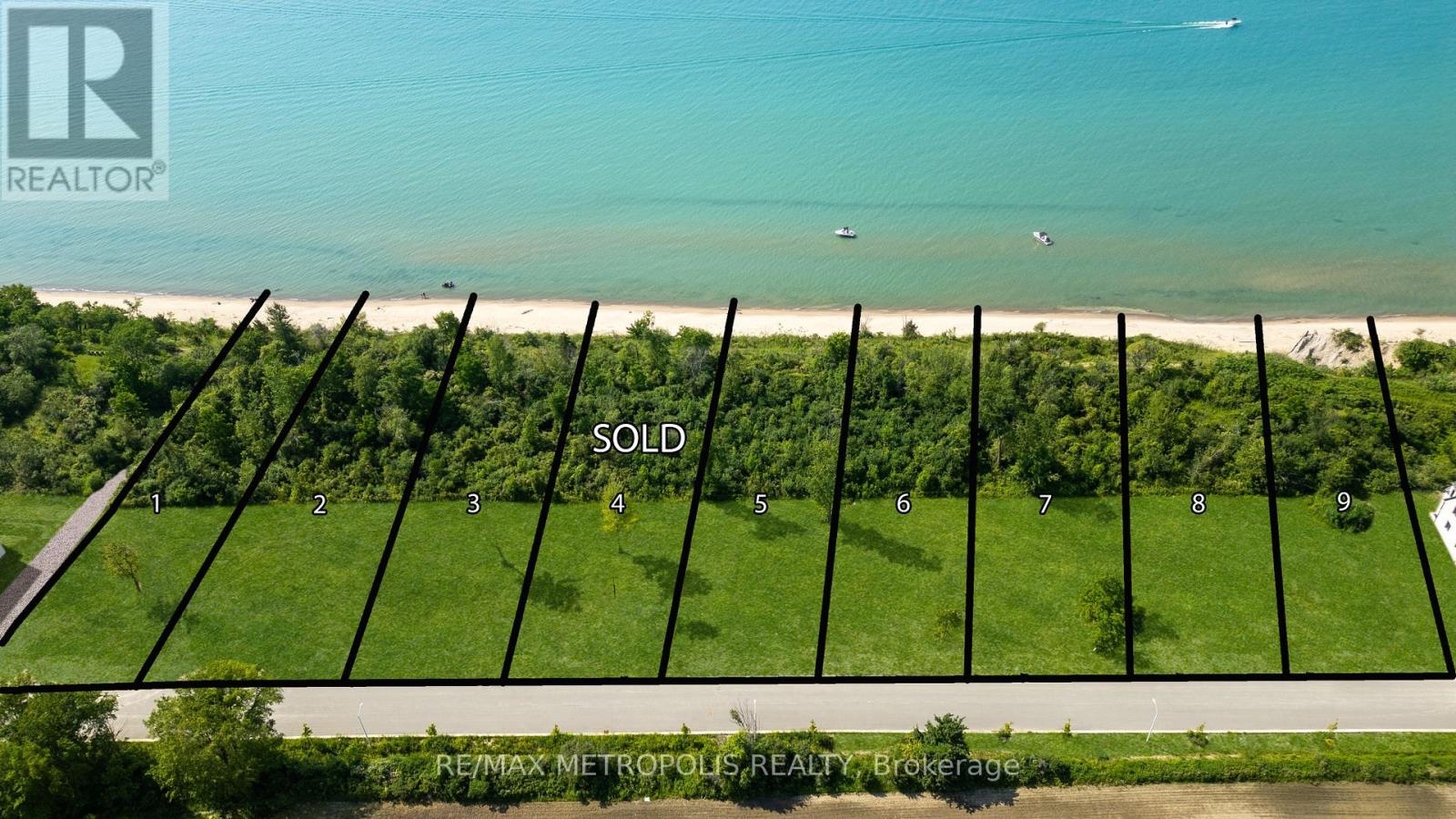 7015 BLUE COAST HEIGHTS, Plympton-Wyoming (Plympton Wyoming), Ontario N0N1E0