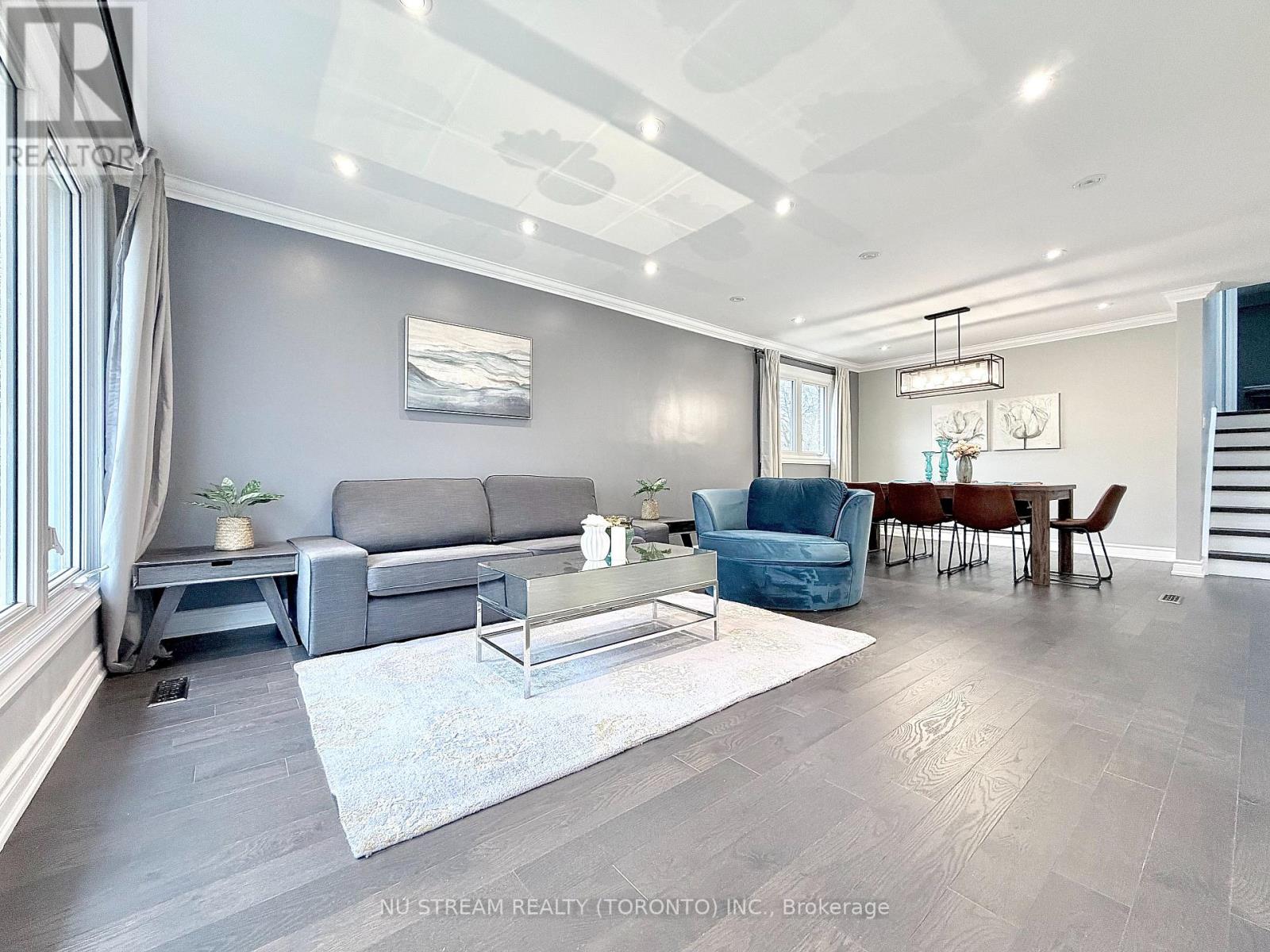 For sale: 3 MOSEDALE CRESCENT, Toronto (Don Valley Village), Ontario ...
