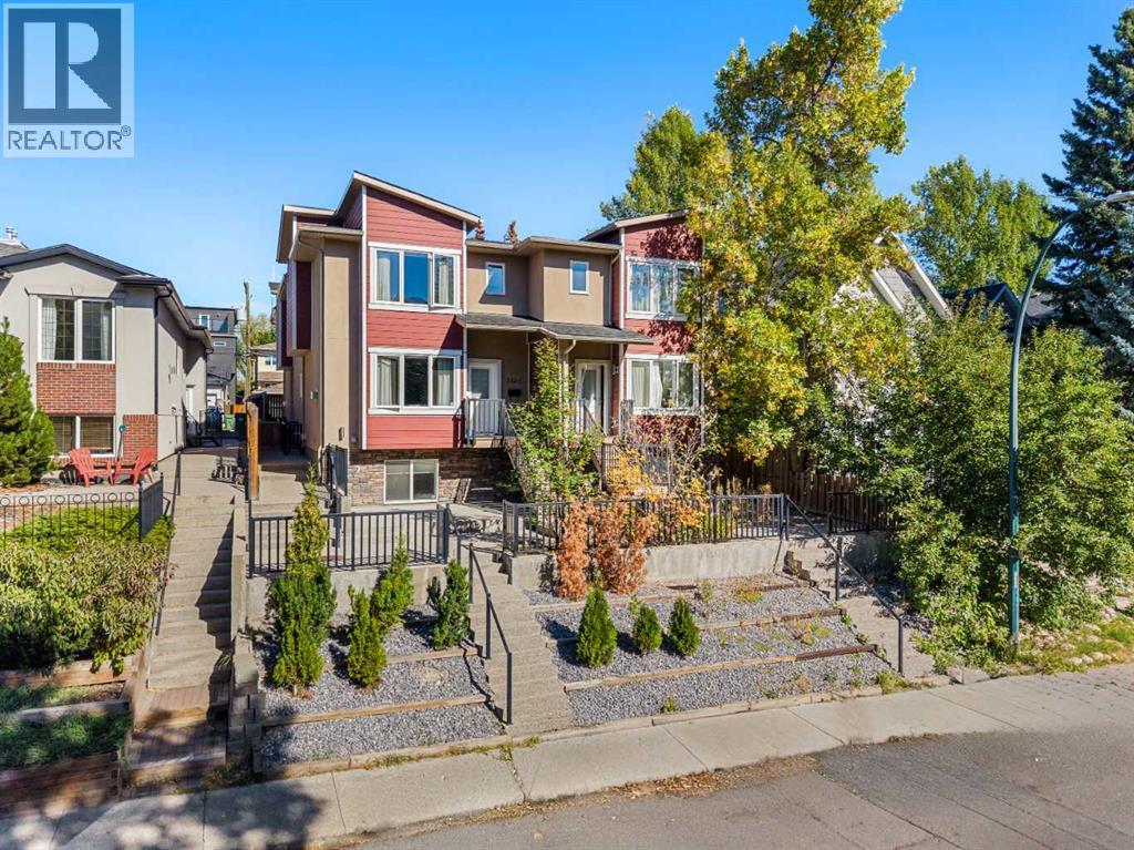 Row / Townhouse for Sale in 2, 530 56 Avenue SW|Calgary, Alberta T2V0G7 2