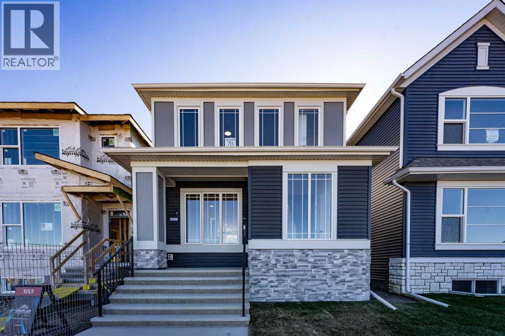 House for Sale in 78 Corner Glen Grove NE|Calgary, Alberta T3N2S9 2