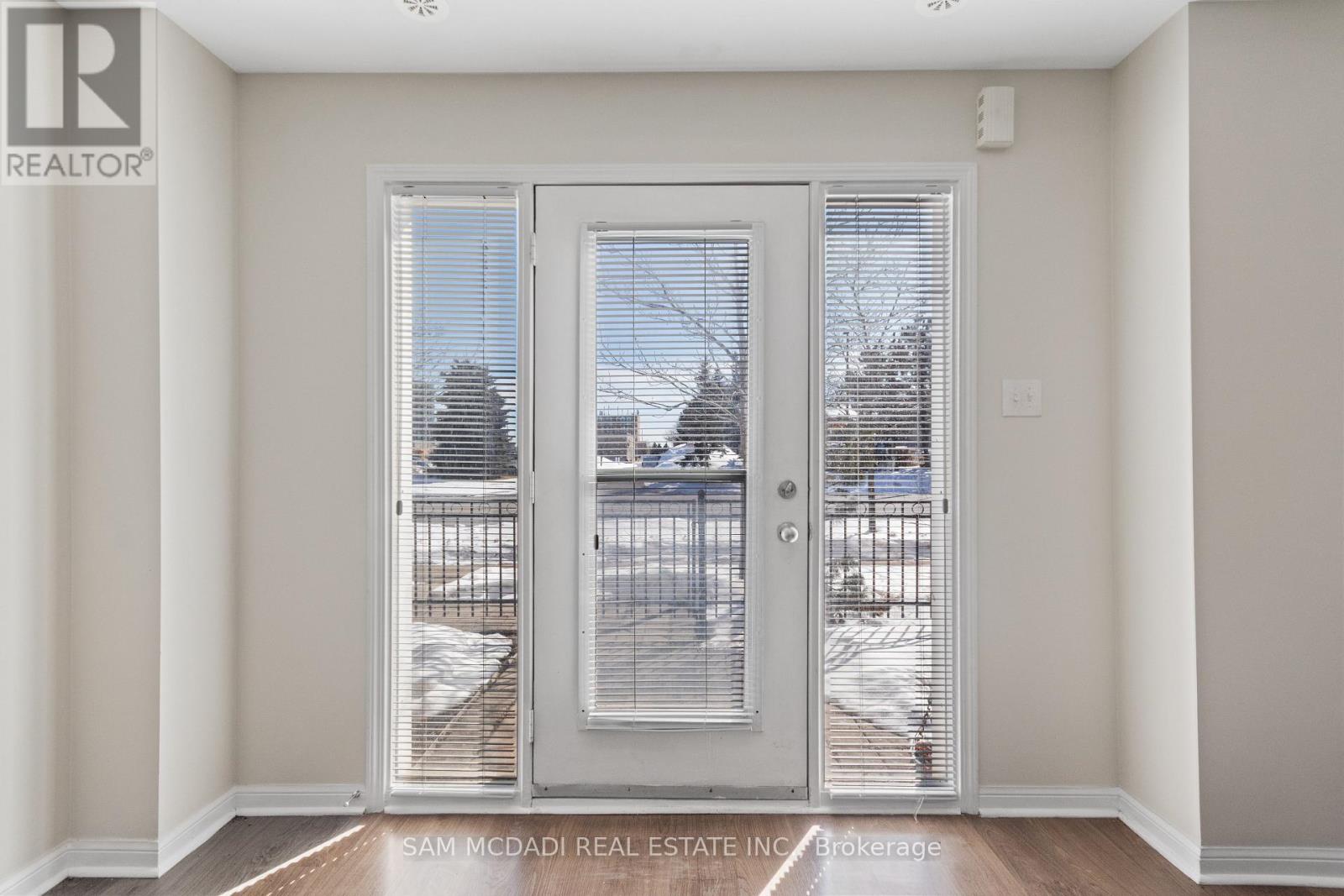 Row / Townhouse for Sale in 8 - 2895 HAZELTON PLACE|Mississauga (Central Erin Mills), Ontario L5M0S3 4