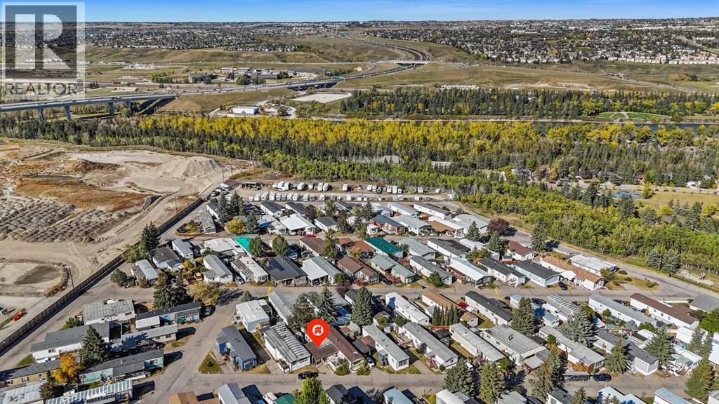 Mobile Home for Sale in 424, 3223 83 Street NW|Calgary, Alberta T3B5P2 2