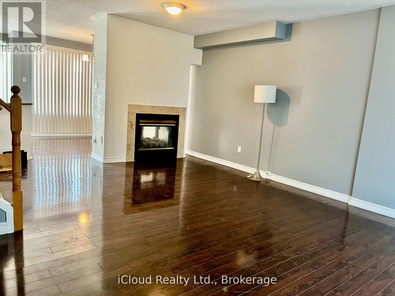 Row / Townhouse for Sale in 40 GLENASHTON DRIVE|Oakville (RO River Oaks), Ontario L6H6G2 5