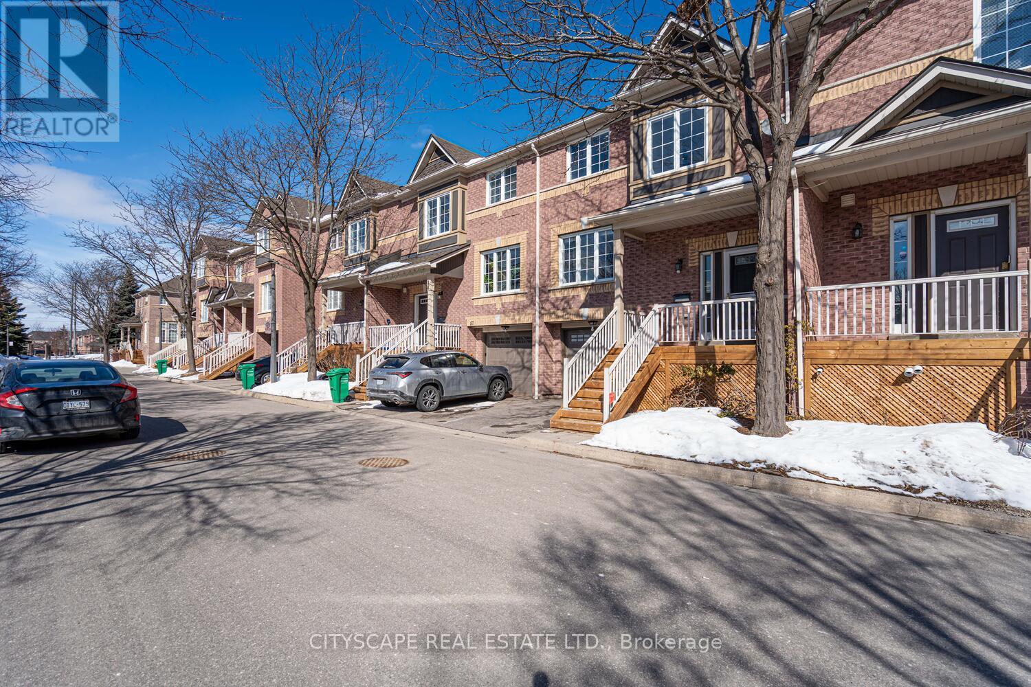Row / Townhouse for Sale in 58 - 5535 GLEN ERIN DRIVE|Mississauga (Central Erin Mills), Ontario L5M6H1 2