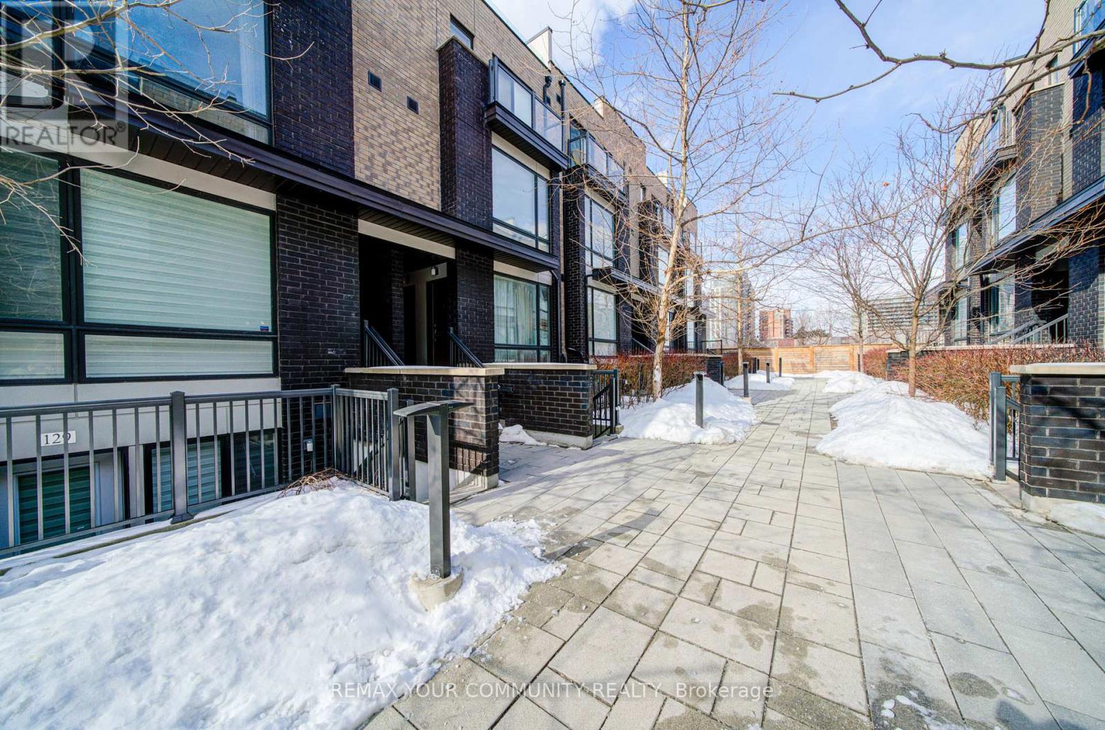 Row / Townhouse for Sale in 146 - 34 FIELDWAY ROAD|Toronto (Islington-City Centre West), Ontario M8Z0E3 5