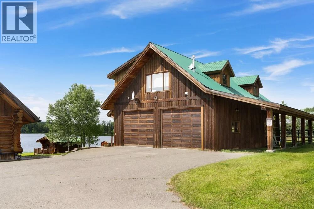 For sale: 5810 SIMON LAKE ROAD, 108 Mile Ranch, British Columbia V0K2E3 ...