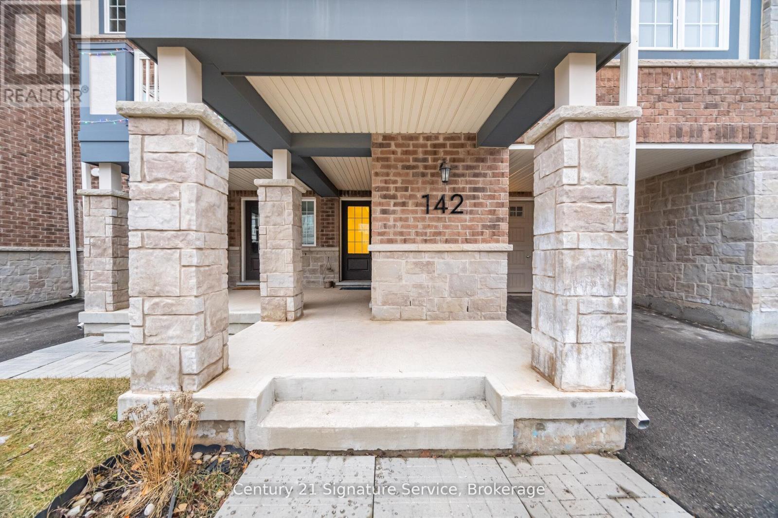 Row / Townhouse for Sale in 142 CHRISTOPHER ROAD|Oakville (GO Glenorchy), Ontario L6H0Y2 4