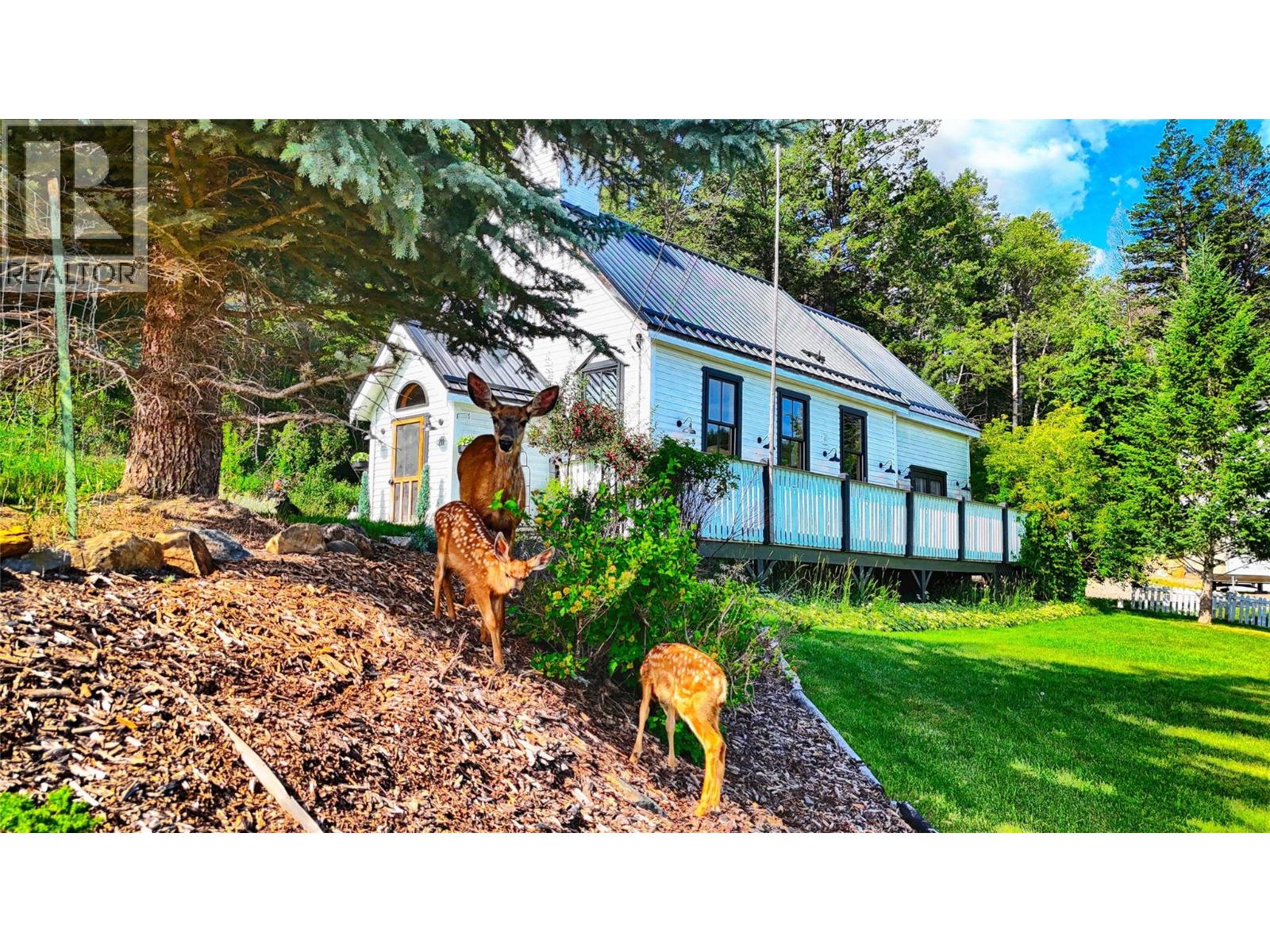 For sale: 9211 WEST Avenue, Wilmer, British Columbia V0A1K5 - 10377148 ...