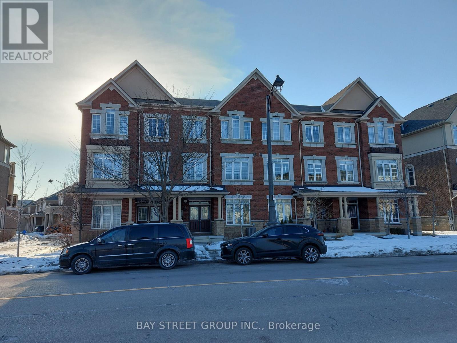 Row / Townhouse for Sale in 3038 GEORGE SAVAGE AVENUE|Oakville (GO Glenorchy), Ontario L6M0Z1