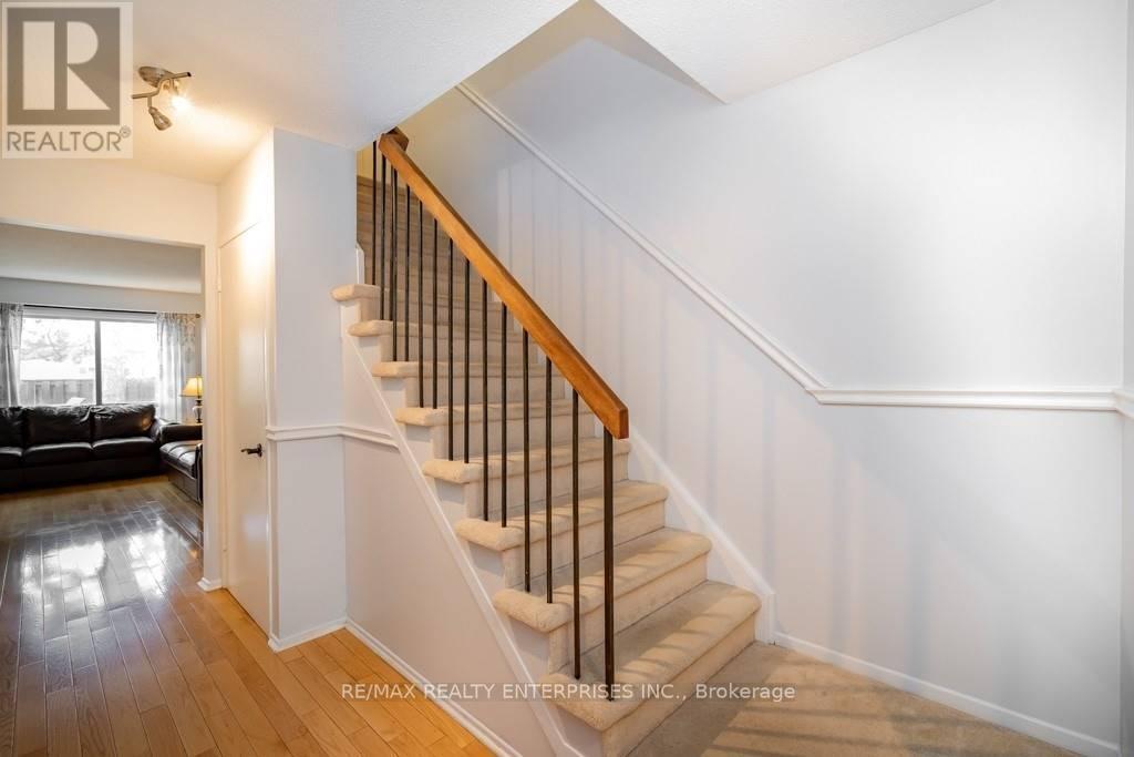 Row / Townhouse for Sale in 58 - 830 STAINTON DRIVE|Mississauga (Erindale), Ontario L5C2Z3 5