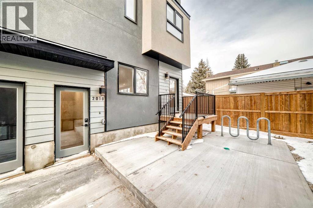 Row / Townhouse for Sale in 201, 1729 31 Street SW|Calgary, Alberta T3C1N2 2