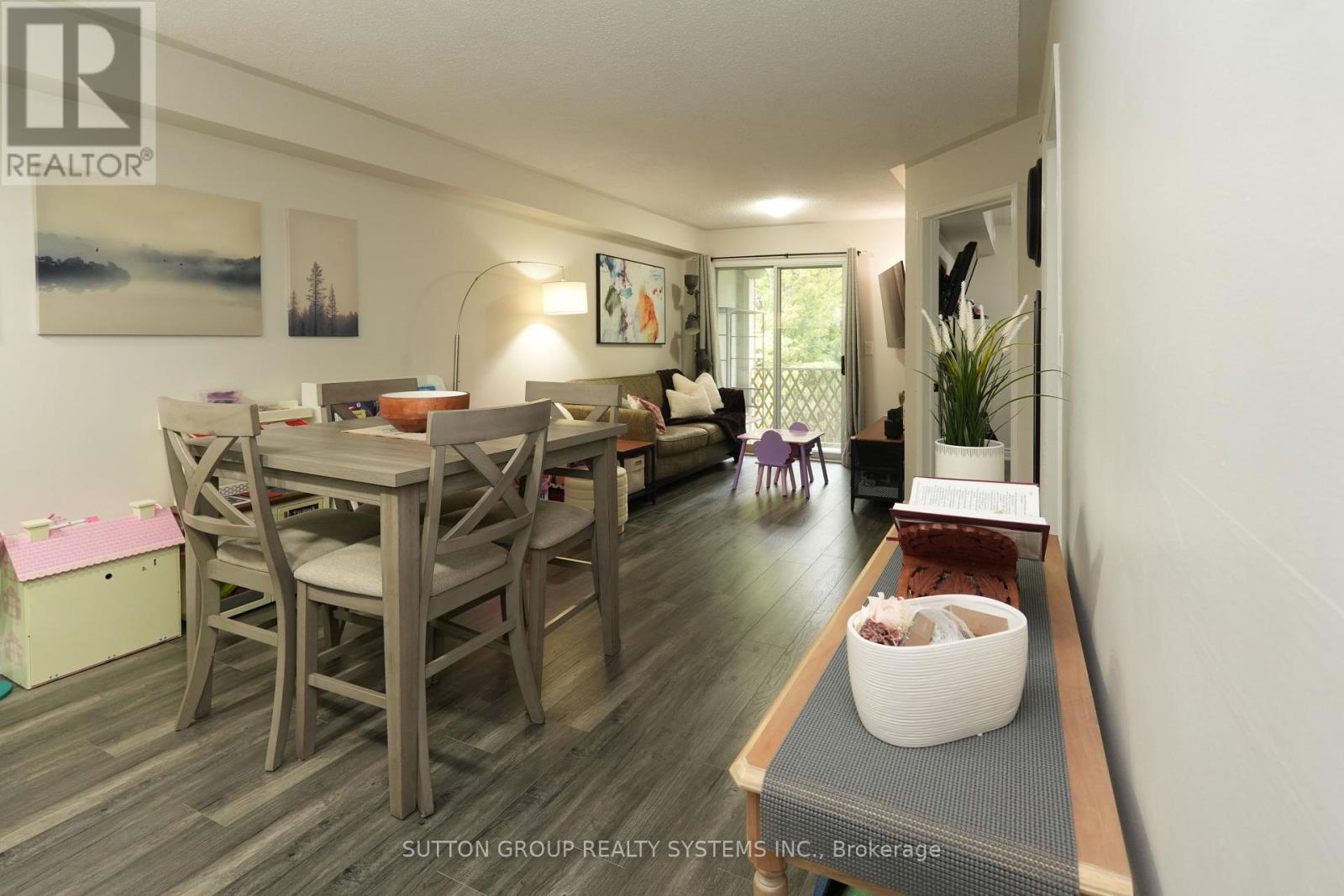 Row / Townhouse for Sale in 183 - 103 BRISTOL ROAD E|Mississauga (Hurontario), Ontario L4Z3P6