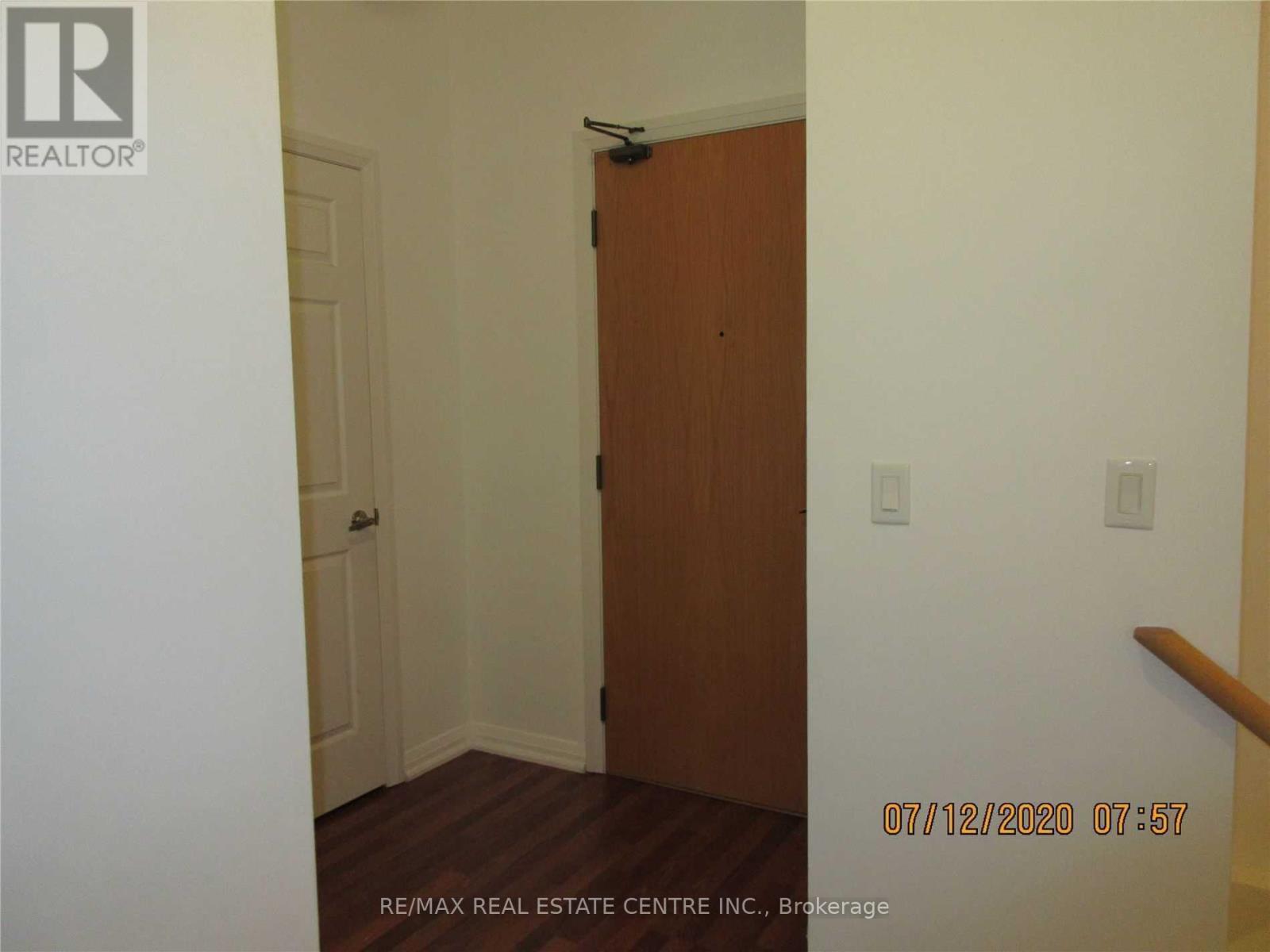 Row / Townhouse for Sale in TH#111 - 220 FORUM DRIVE|Mississauga (Hurontario), Ontario L4Z4K1 2