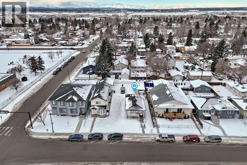 House for Sale in 6639 19 Street SE|Calgary, Alberta T2C0P1