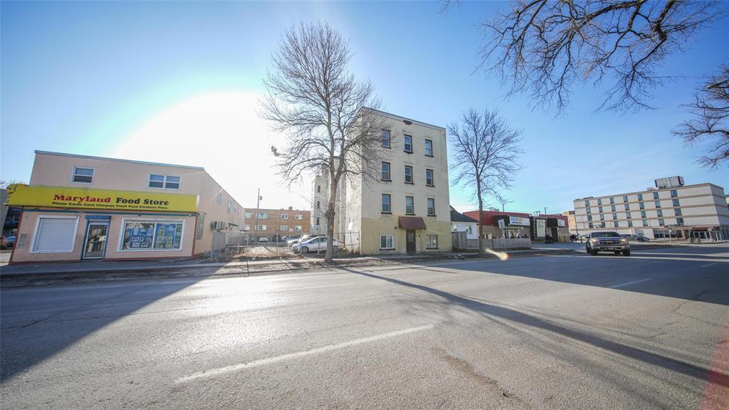 3 722 Maryland Street, Winnipeg, Manitoba R3E1W2