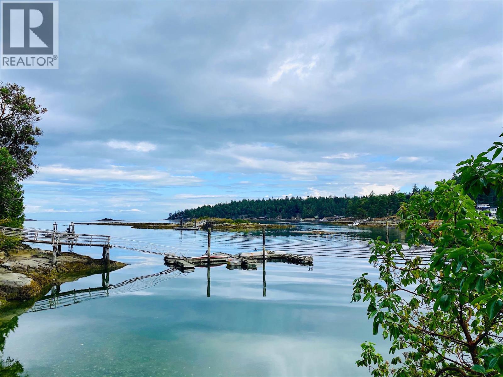 1645 STURDIES BAY ROAD